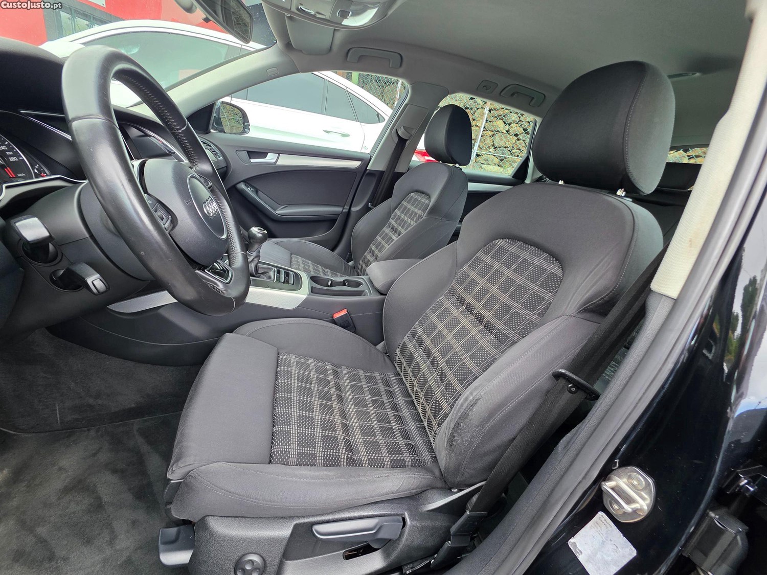 Audi A4 AVANT 2.0 TDI ULTRA 177CV — fotografia 20