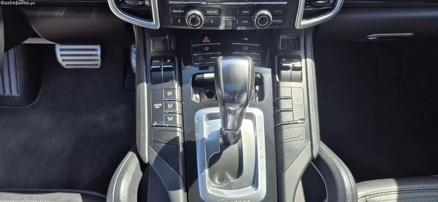 Porsche Cayenne S — fotografia 7