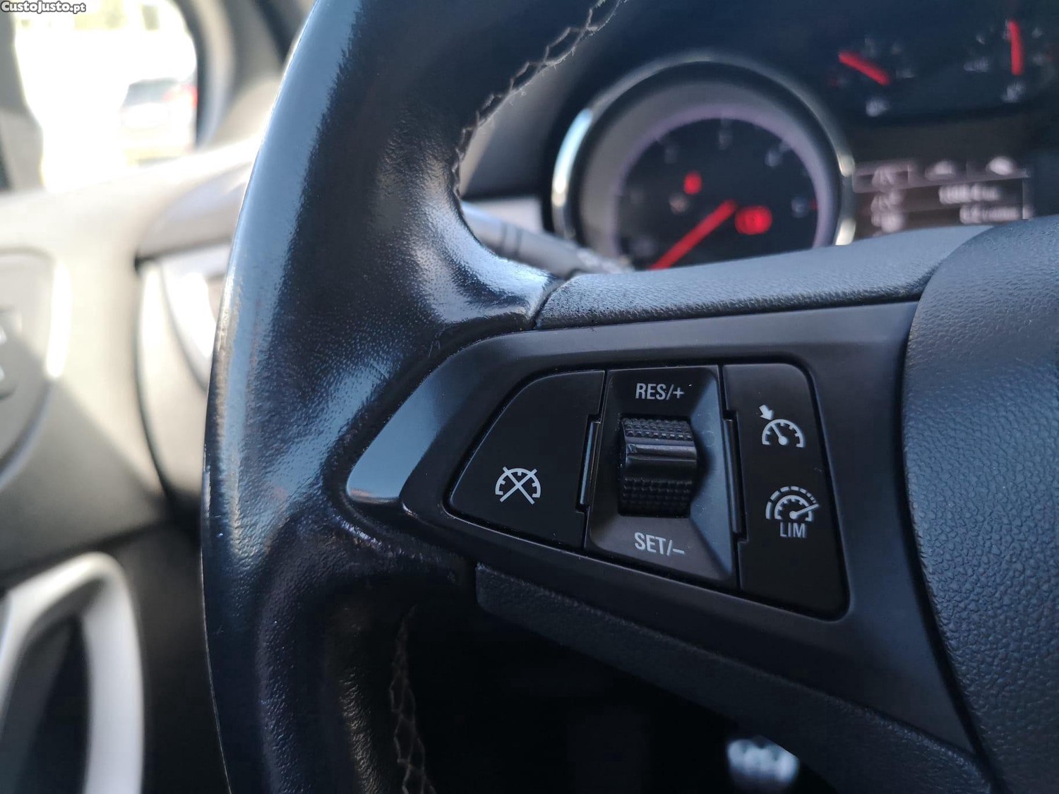 Opel Astra Sports Tourer — fotografia 5