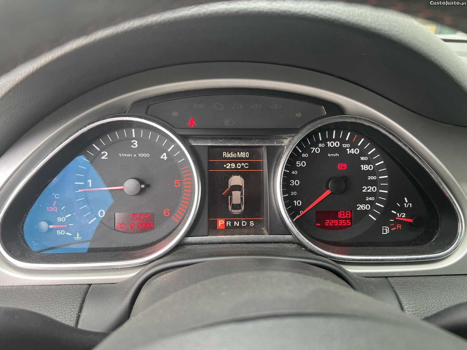 Audi Q7 4LB — fotografia 7