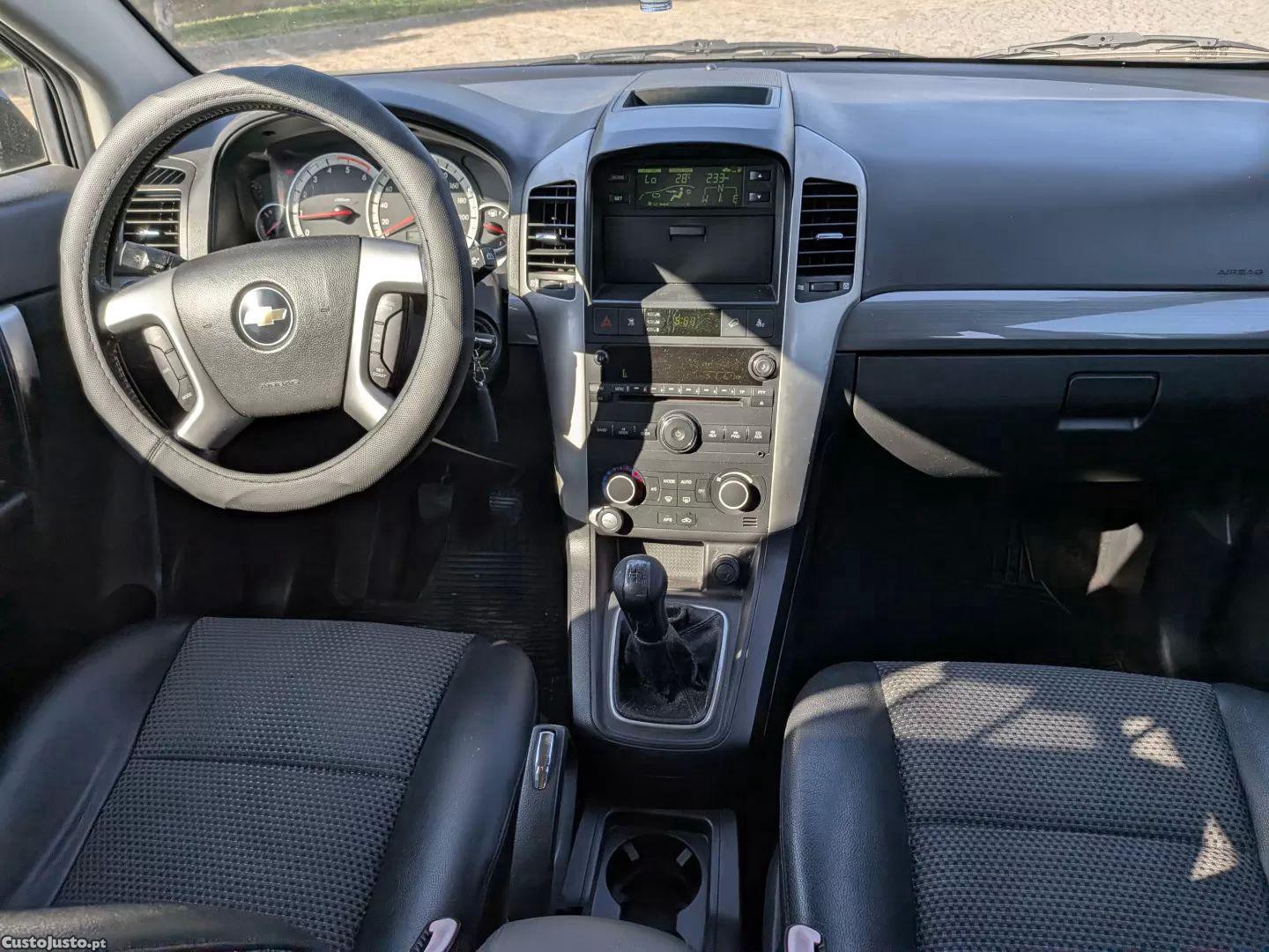 Chevrolet Captiva 2.0 vcdi seven extreme 7l — fotografia 4