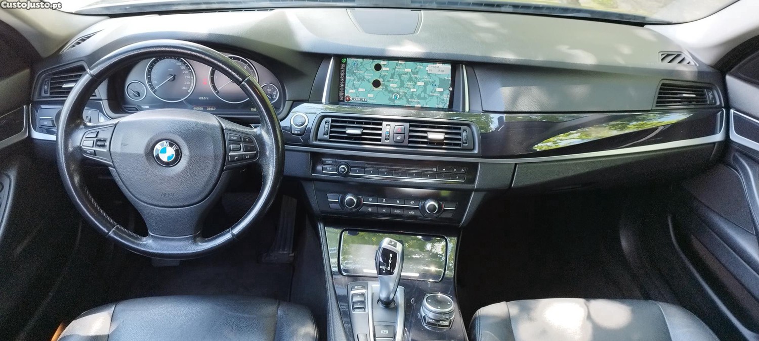 BMW 520 Nacional Impecável de tudo! — fotografia 14