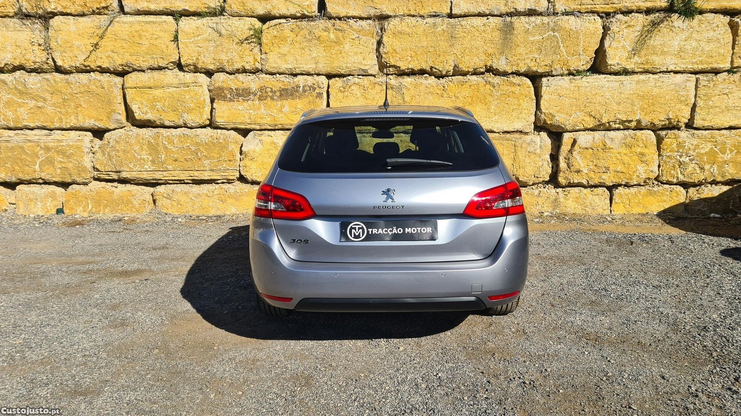 Peugeot 308 SW 1.5 BlueHDi Allure — fotografia 25