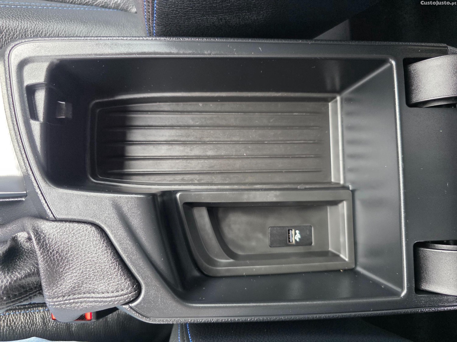 BMW 116 D PACK M SHADOW EDITION — fotografia 16