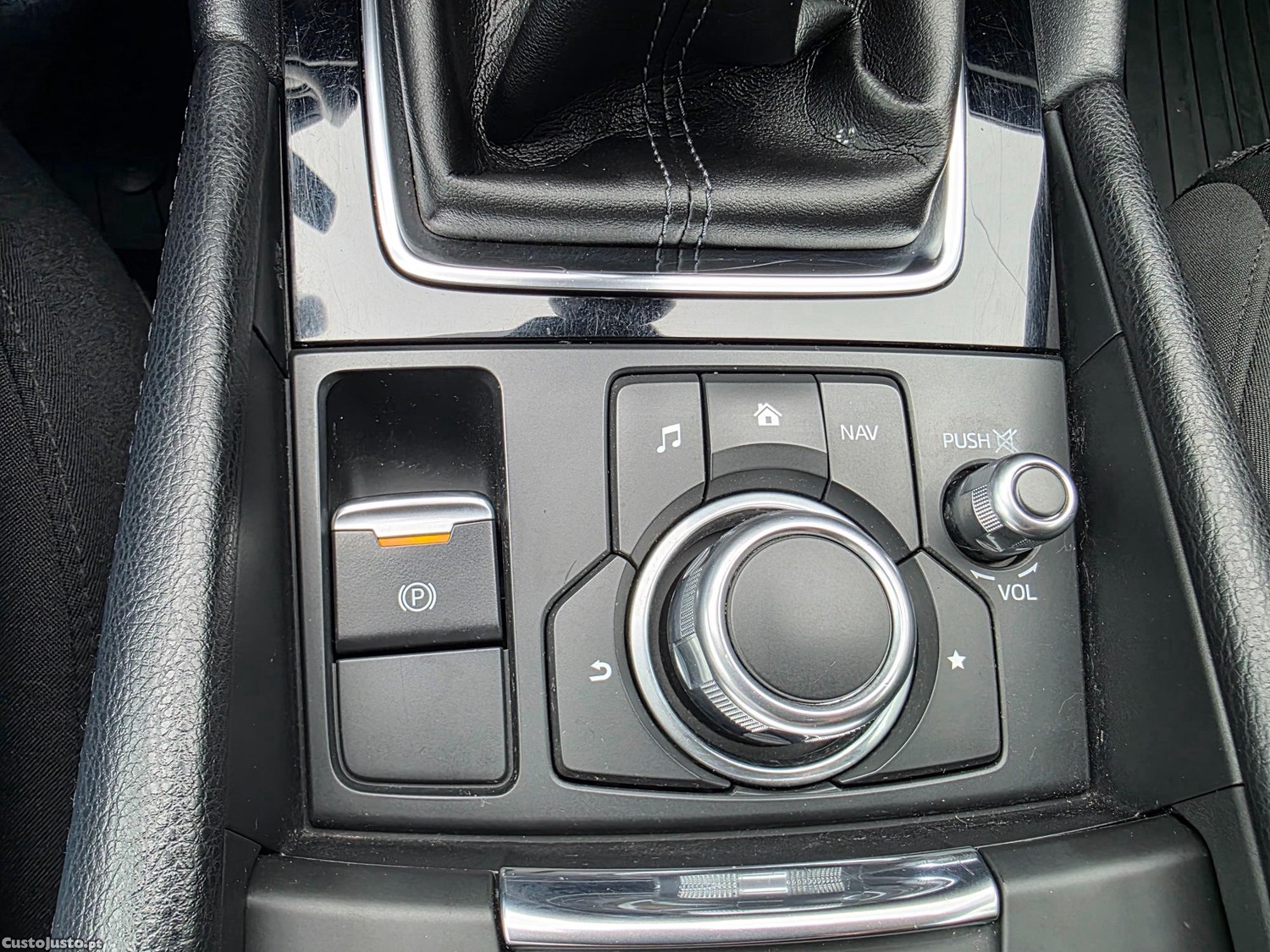 Mazda 3 1.5 SKY-D EXCELLENCE — fotografia 17