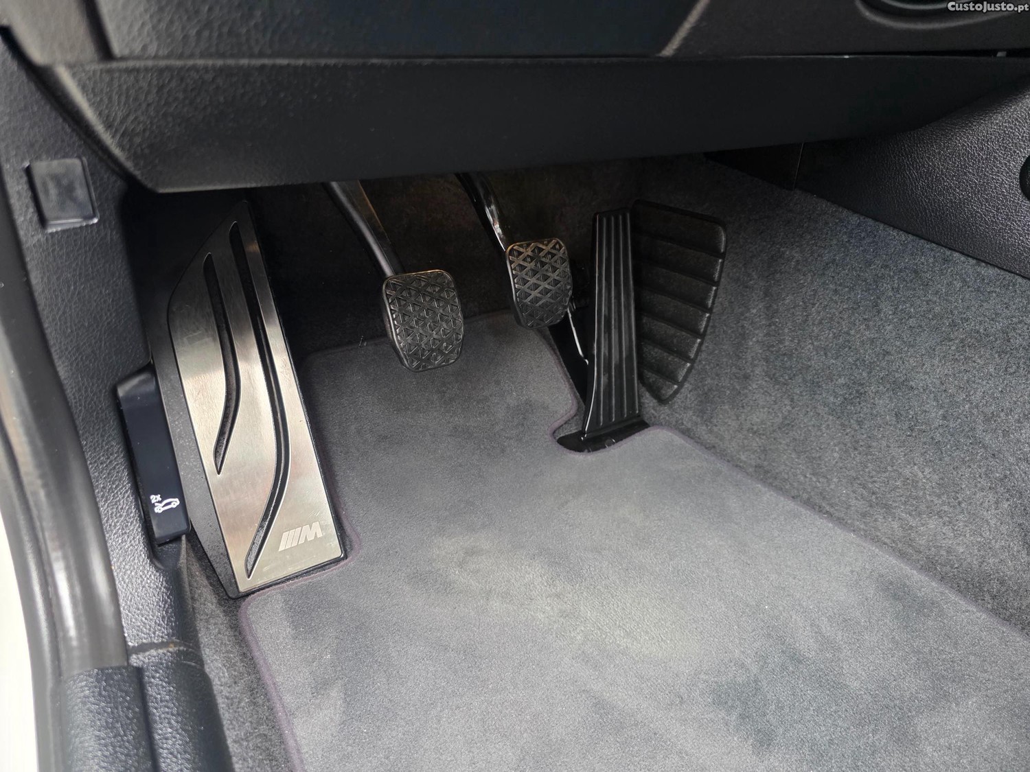 BMW 116 D PACK M SHADOW EDITION — fotografia 4