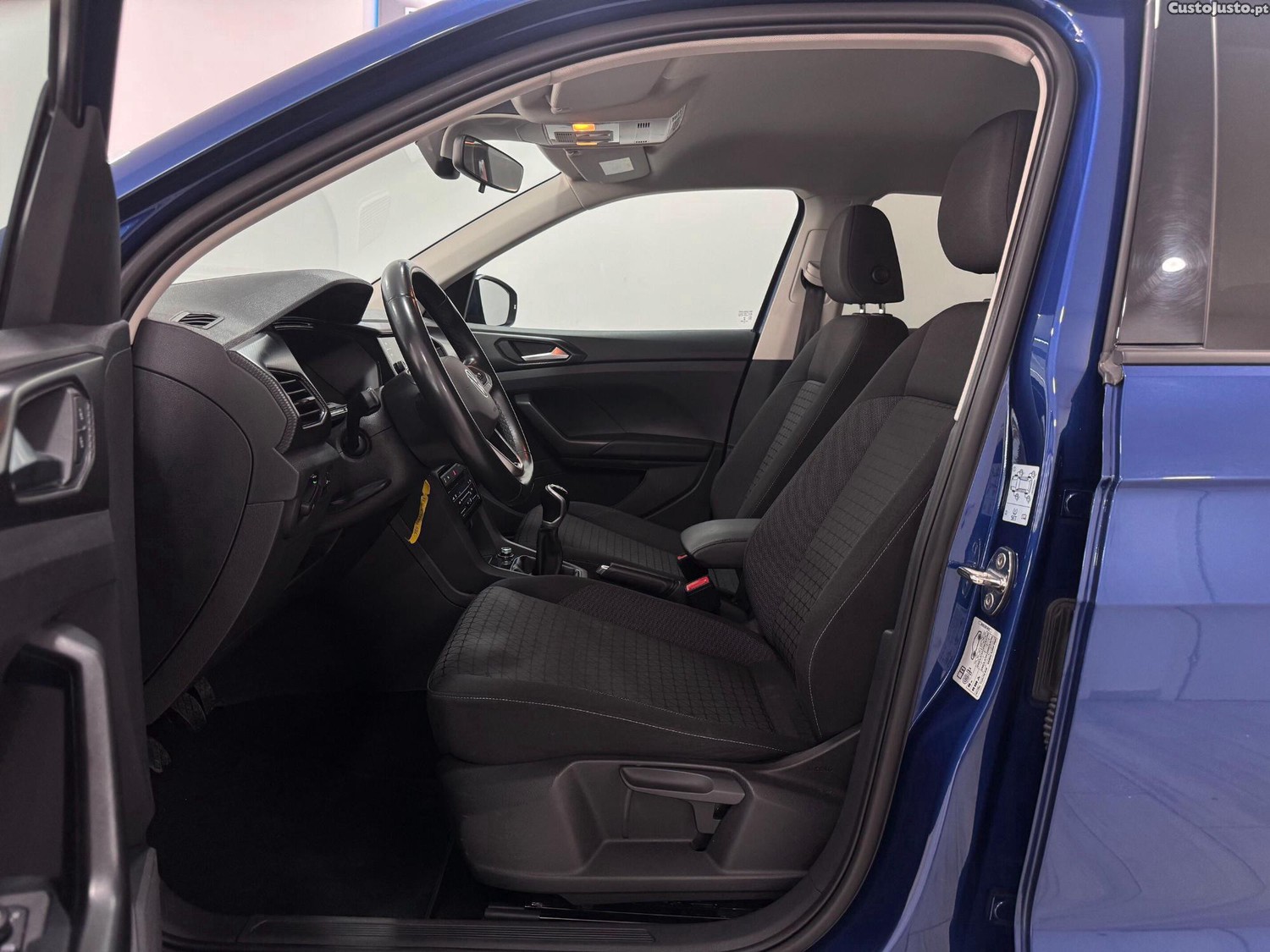 Volkswagen T-Cross 1.0TSI — fotografia 8