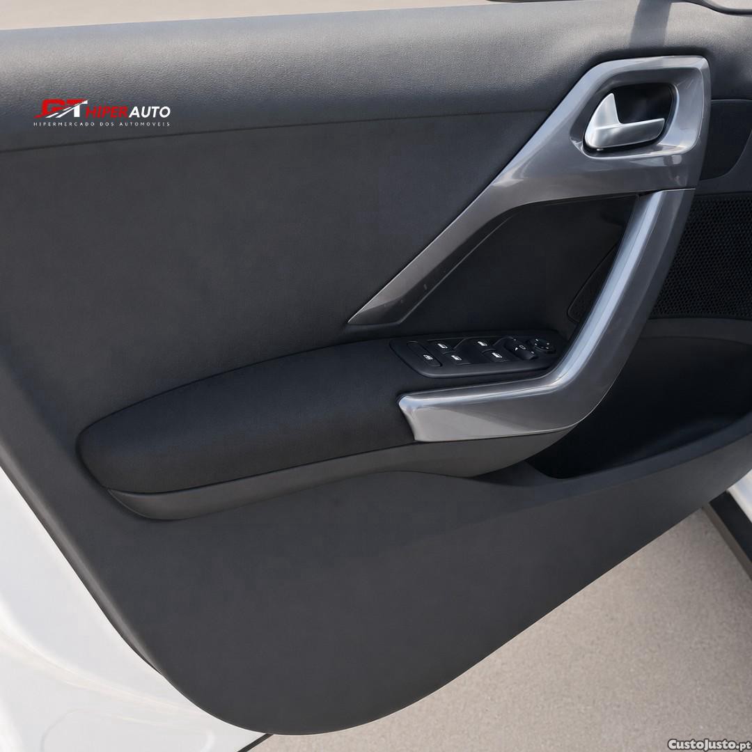 Peugeot 2008 1.6 BlueHDi Active — fotografia 9