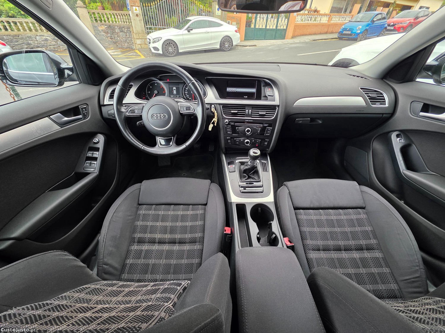 Audi A4 AVANT 2.0 TDI ULTRA 177CV — fotografia 22