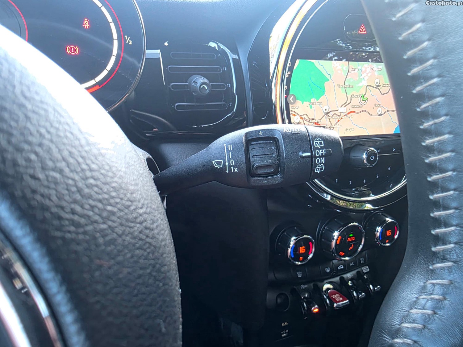 MINI John Cooper Works JCW AUTO 231CV — fotografia 11