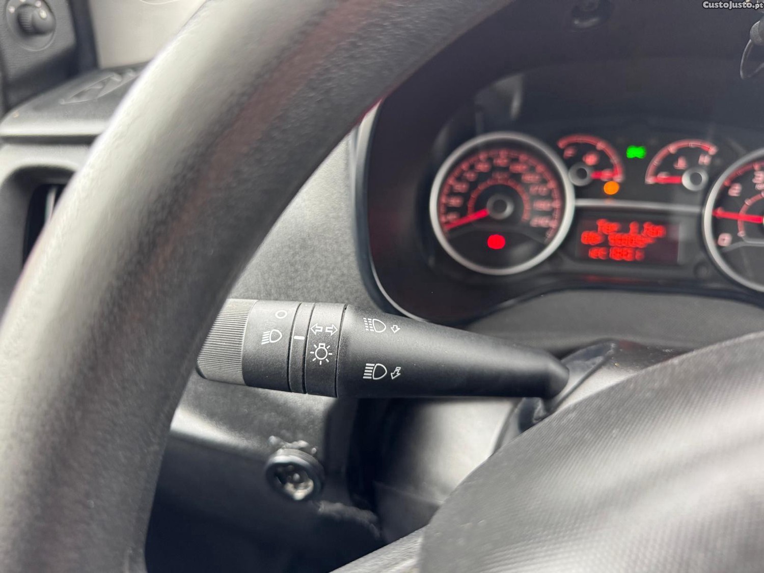 Fiat Doblo Combi 1.3 Multijet Maxi — fotografia 7