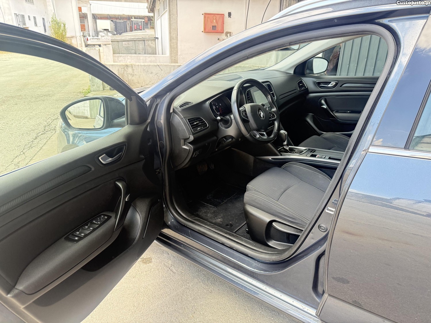 Renault Mégane IV 1.5 dCi 110 cv EDC2018 — fotografia 5