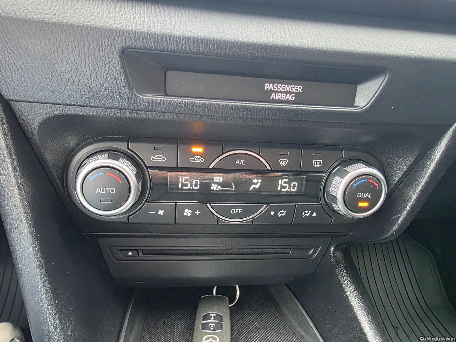 Mazda 3 1.5 SKY-D EXCELLENCE — fotografia 19