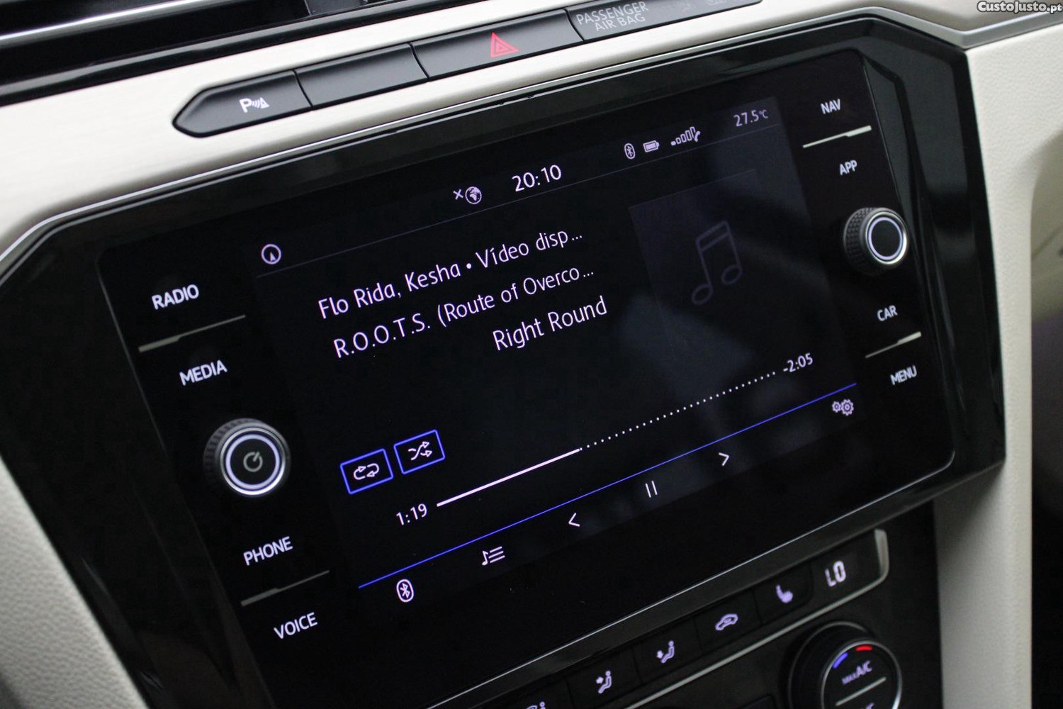 Volkswagen Passat VARIANT 2.0 TDI HIGHLINE DSG (AUTO) — fotografia 45
