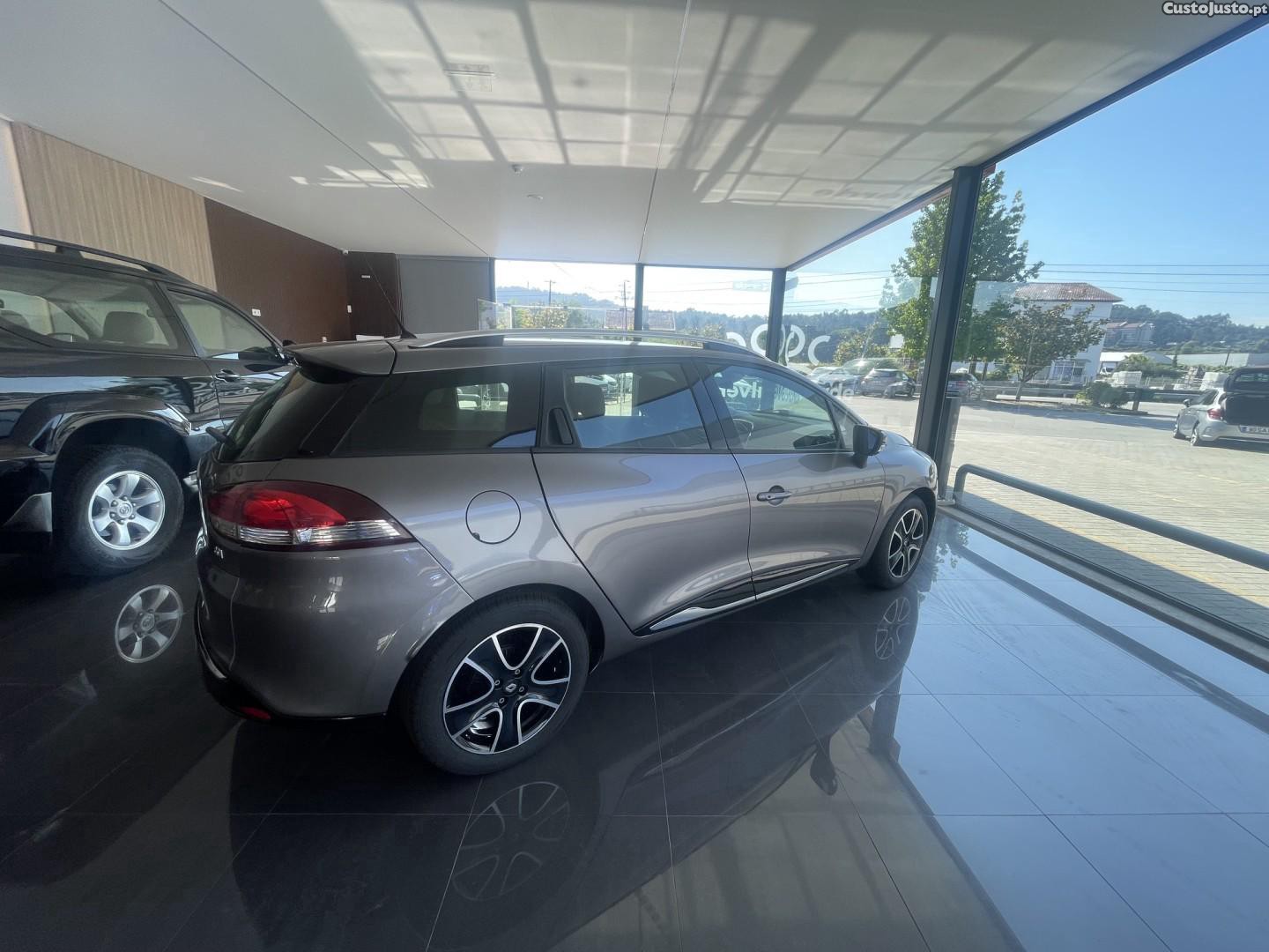 Renault Clio 1.5 dCi Confort — fotografia 4