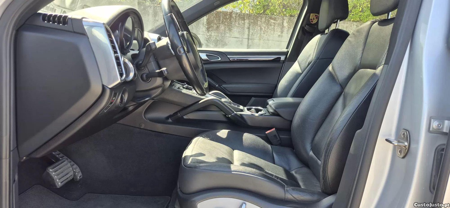 Porsche Cayenne S — fotografia 14