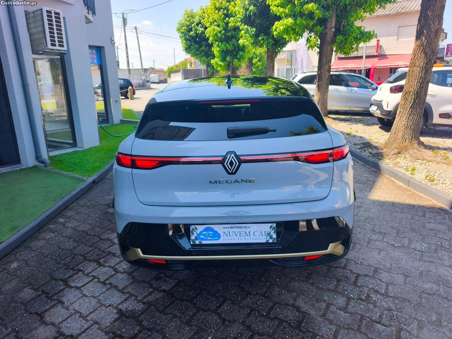 Renault Mégane E-Tech 60 EV Iconic 218 CV´s — fotografia 8