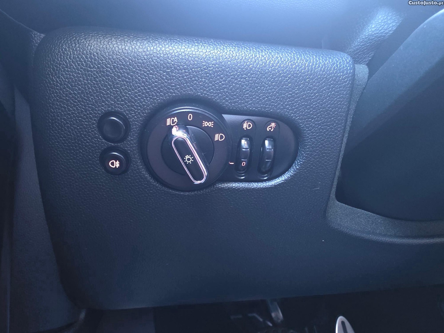 MINI John Cooper Works JCW AUTO 231CV — fotografia 9