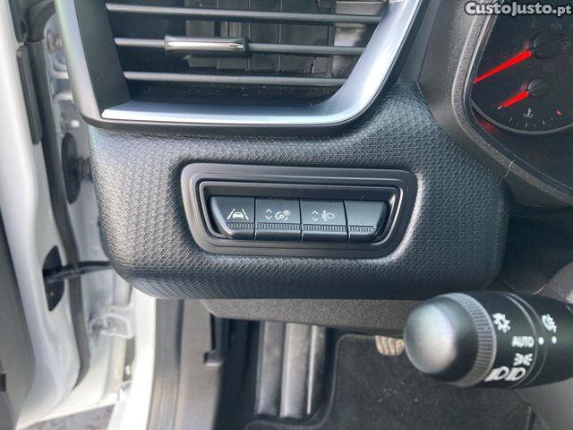 Renault Clio 1.0 TCe Evolution — fotografia 15