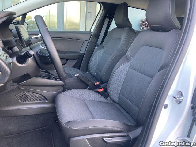 Renault Clio 1.0 TCe Evolution — fotografia 7