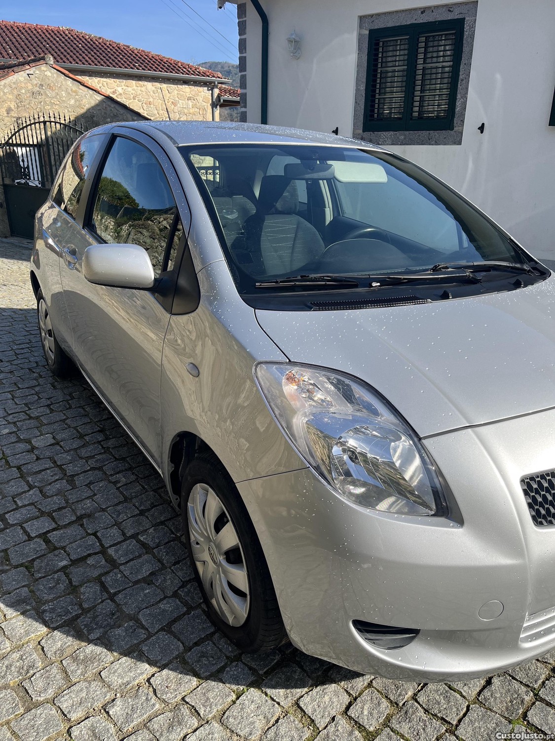 Toyota Yaris 1.0 — fotografia 5