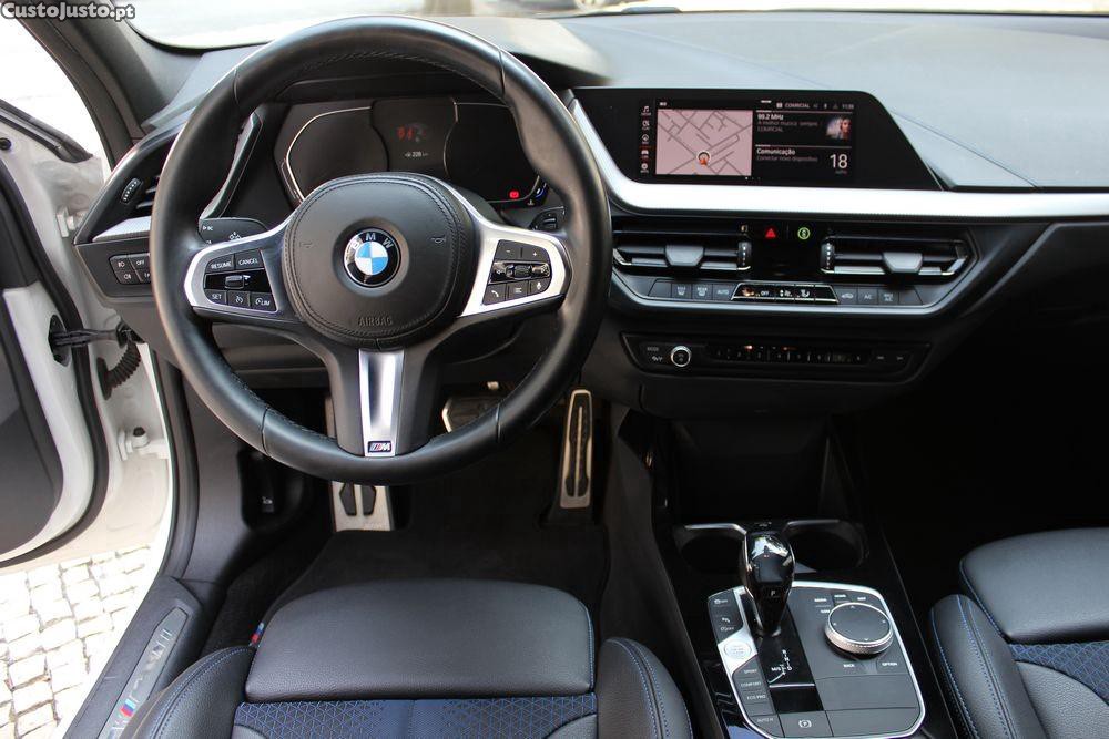 BMW 116 d Pack Desportivo M Auto — fotografia 3