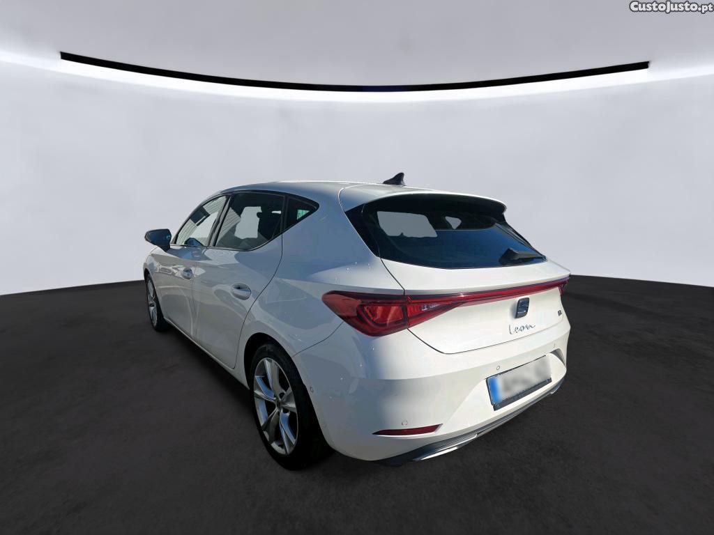 SEAT Leon 1.0 TSI FR 110cv — fotografia 21
