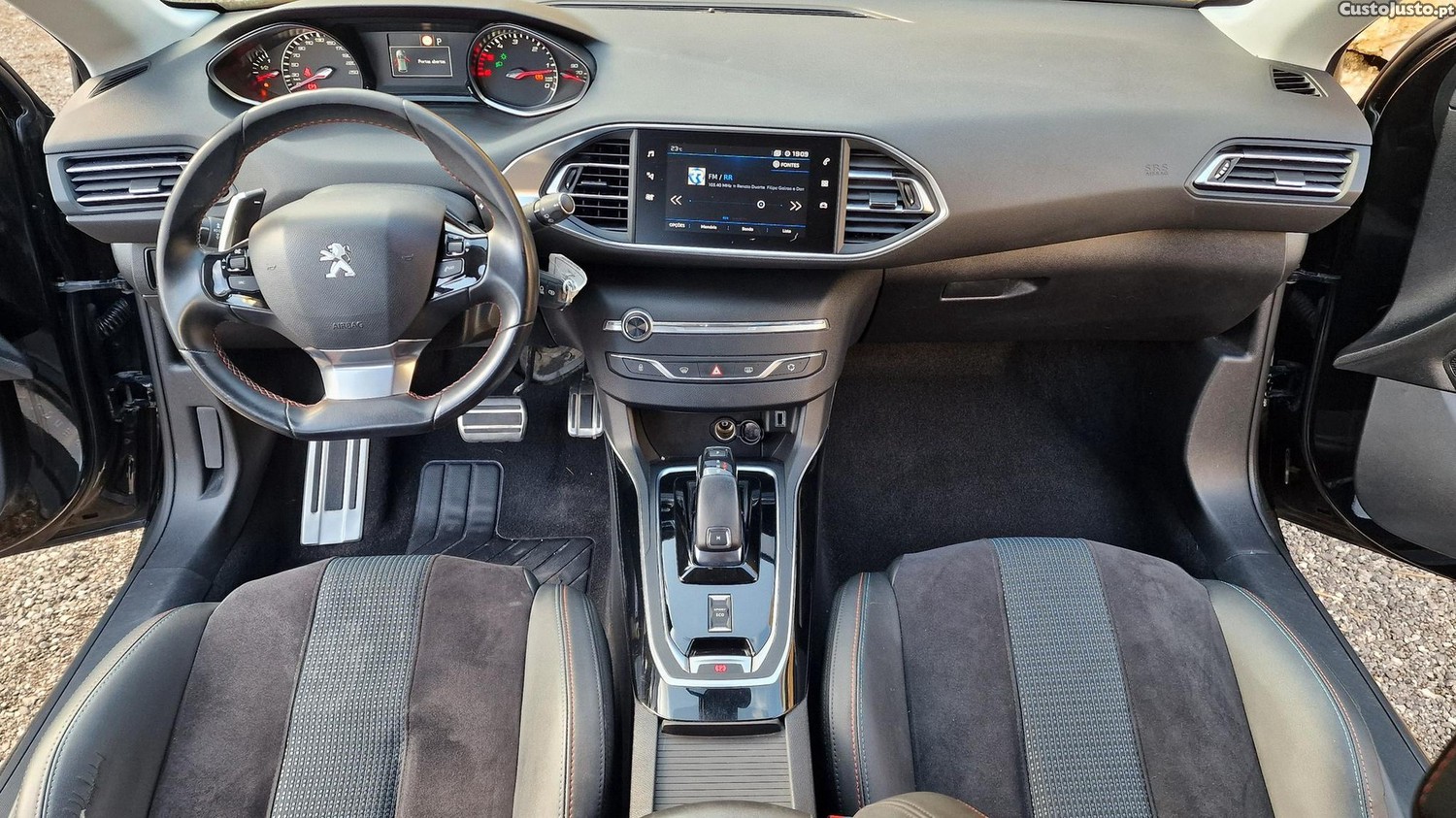Peugeot 308 SW 1.5 BlueHDi Allure EAT8 — fotografia 17