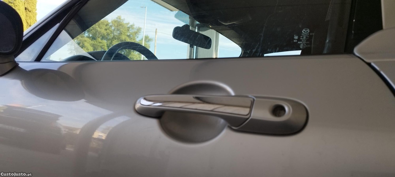 Mazda MX-5 Teto rígido elétrico — fotografia 7