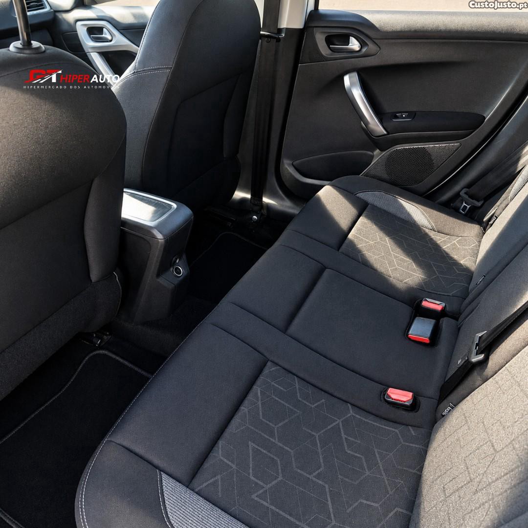 Peugeot 2008 1.6 BlueHDi Active — fotografia 7