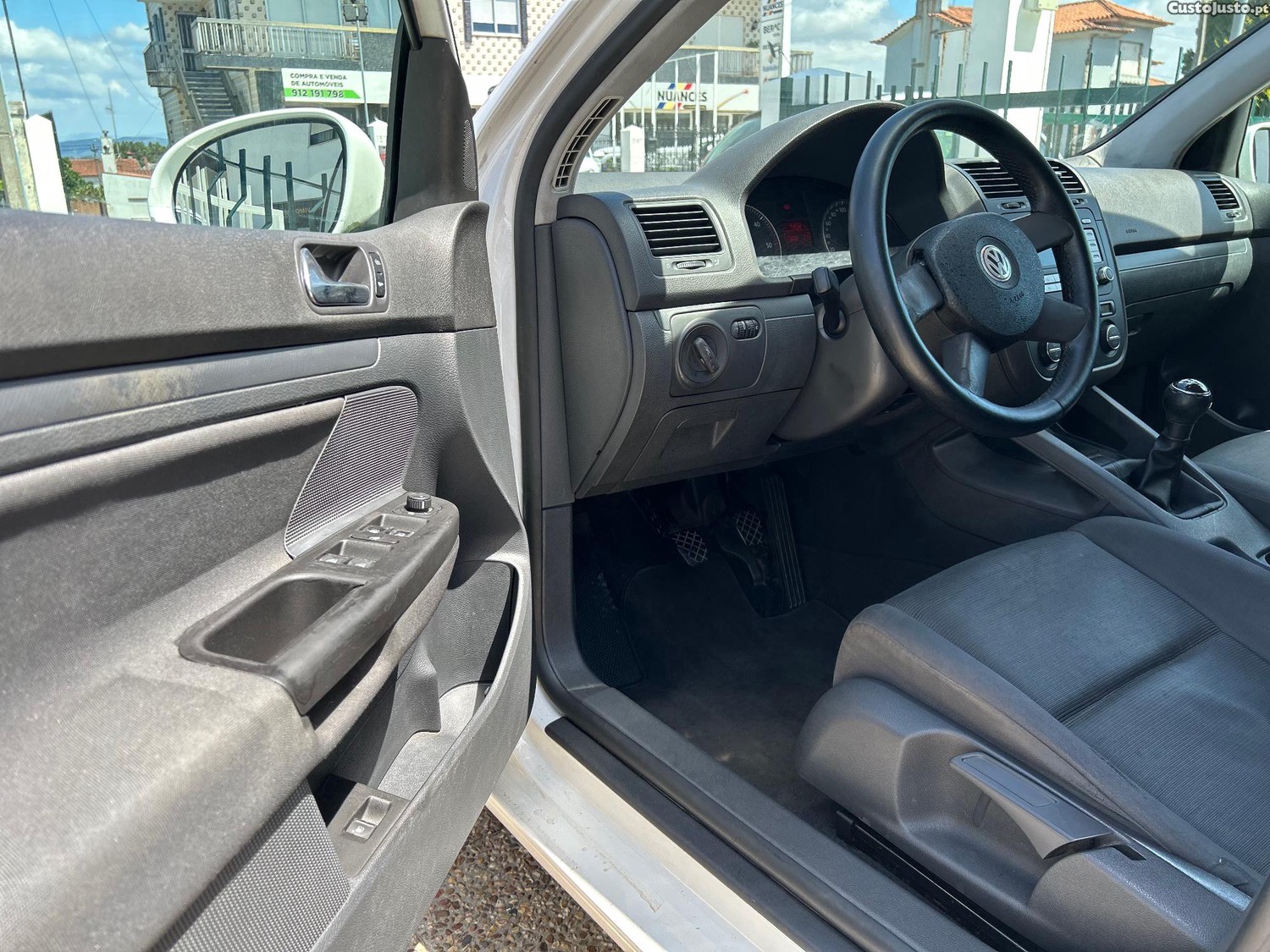 Volkswagen Golf 1.9TDi Trendline — fotografia 4