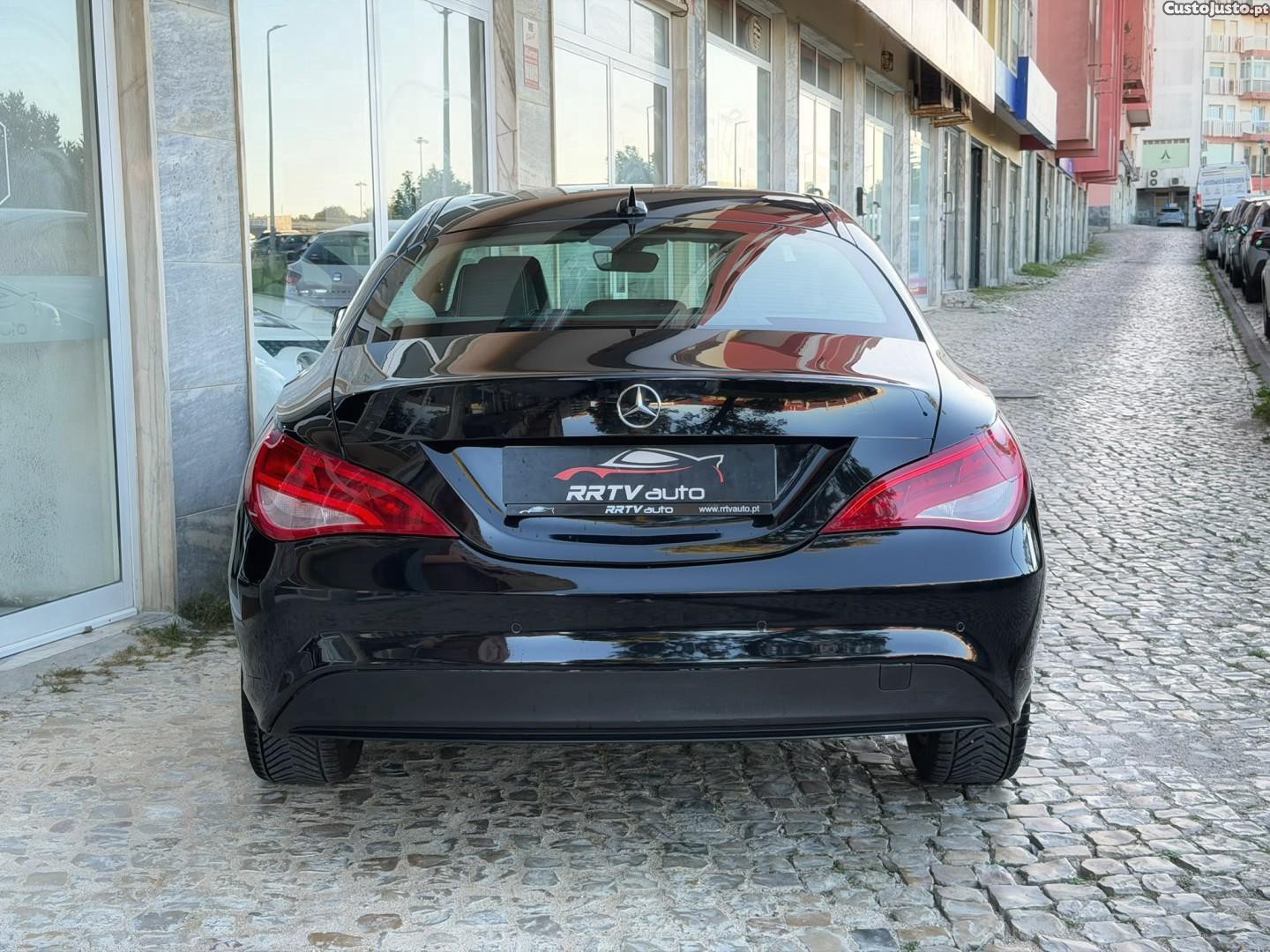Mercedes-Benz CLA 180 CDi Urban — fotografia 12