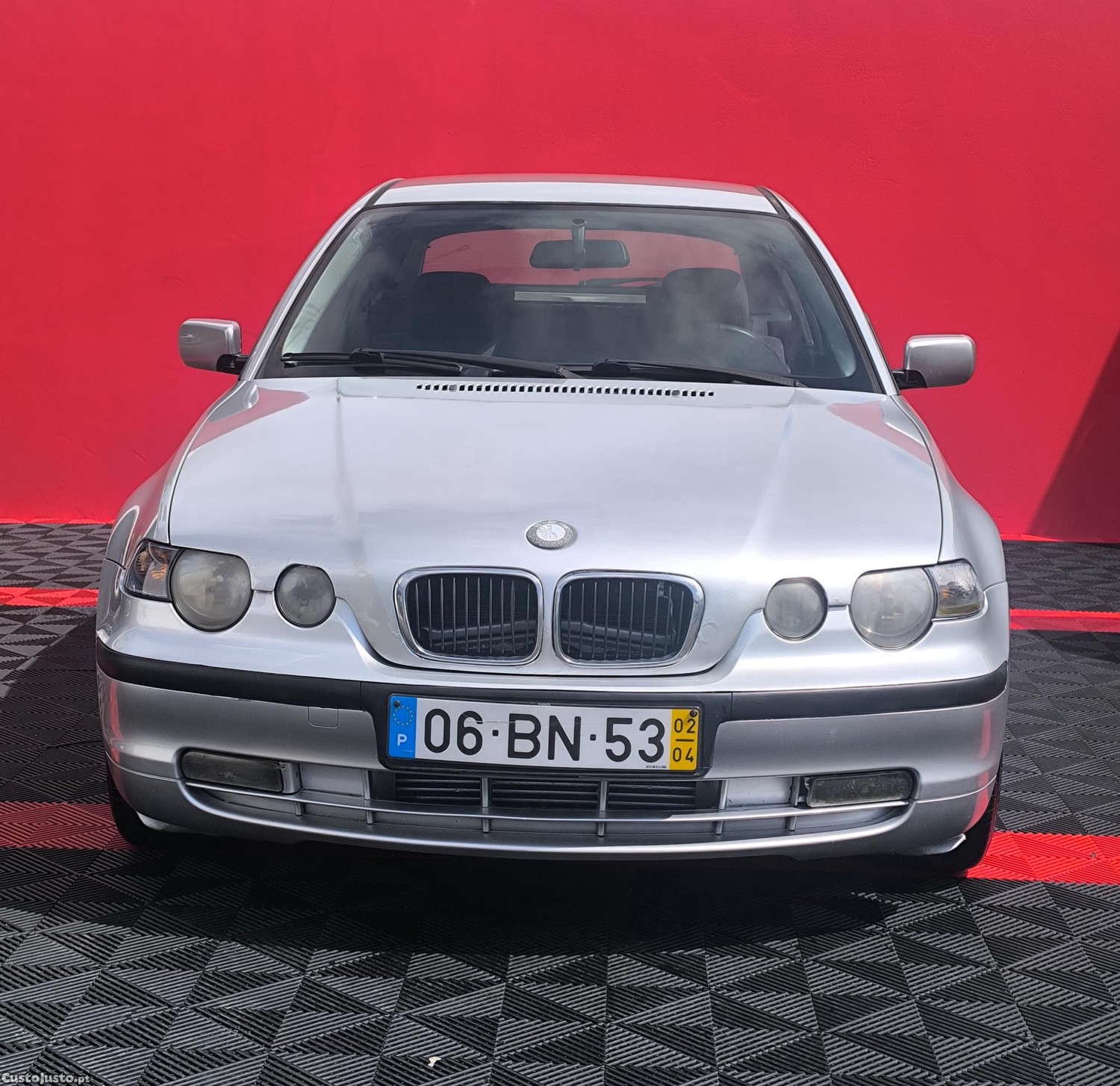 BMW 320 Compact — fotografia 7
