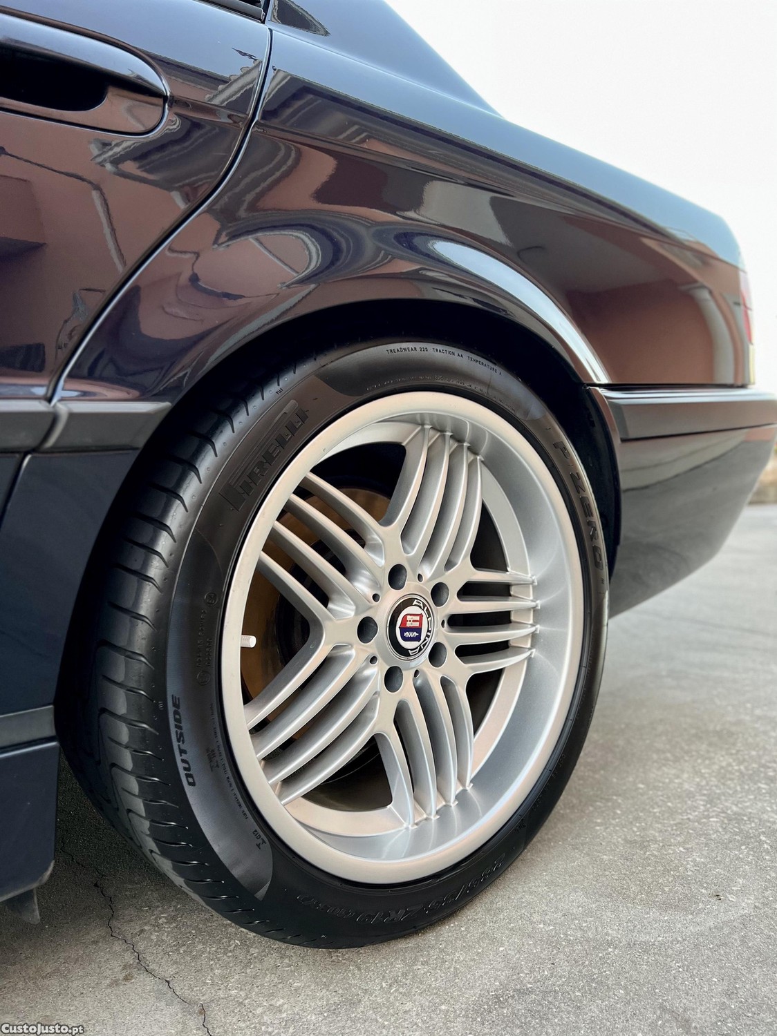 BMW 740  iL (E38) Individual 4.4 V8  - 00 foto 5