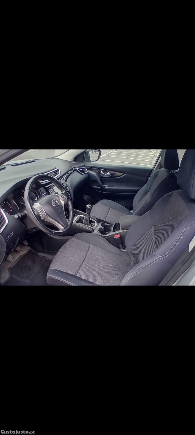 Nissan Qashqai Confort — fotografia 9