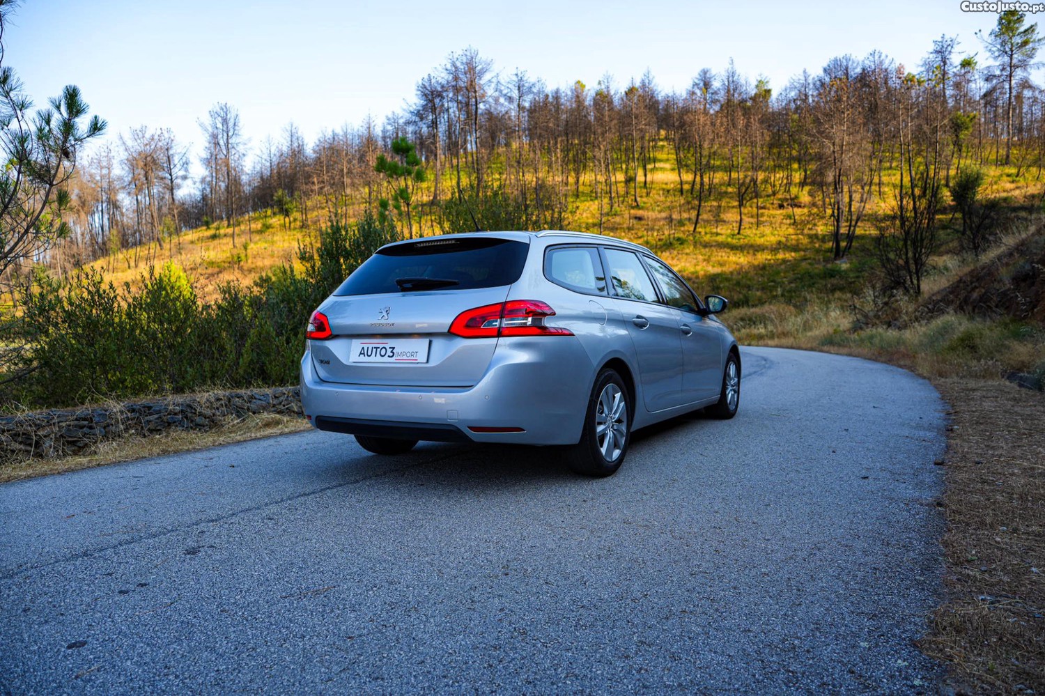 Peugeot 308 SW 1.6 BluHdi — fotografia 9