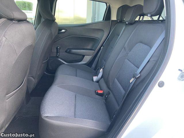 Renault Clio 1.0 TCe Evolution — fotografia 6