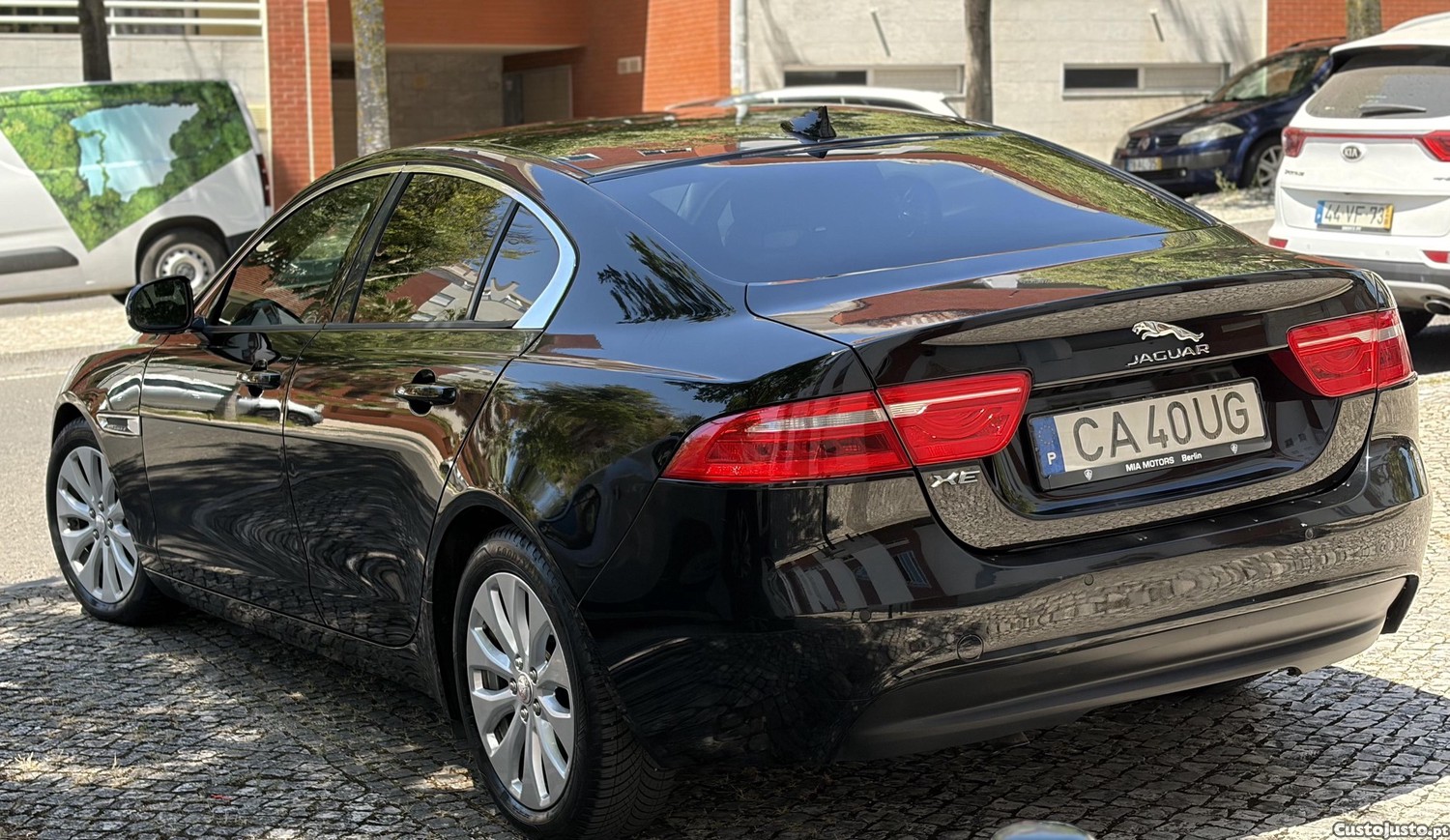 Jaguar XE 2.0 — fotografia 4