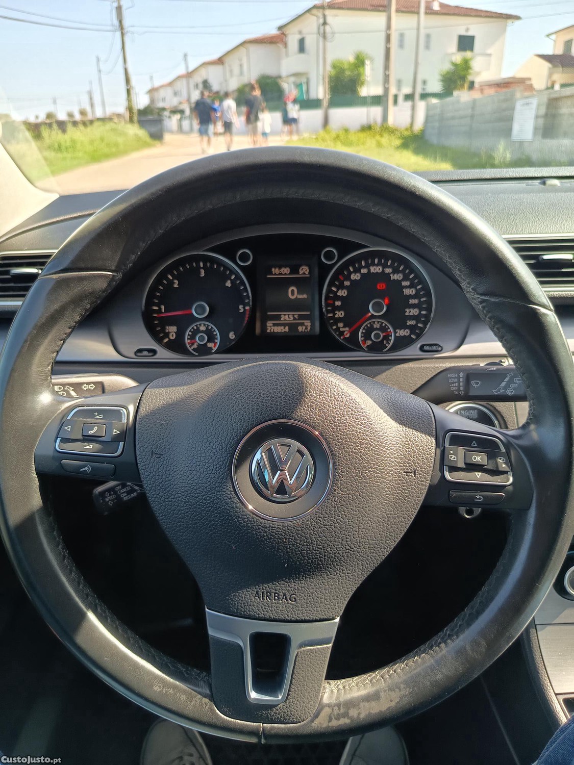 Volkswagen Passat 1.6 BLUEMOTION — fotografia 10