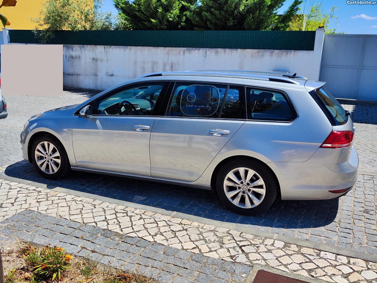 Volkswagen Golf Variant 1.6 TDi BlueMontion — fotografia 6