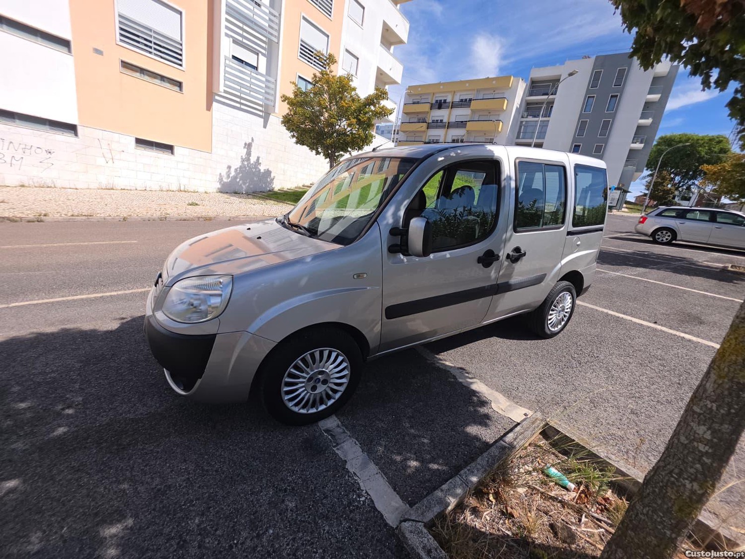 Fiat Doblo 1.3 Multijet — fotografia 2
