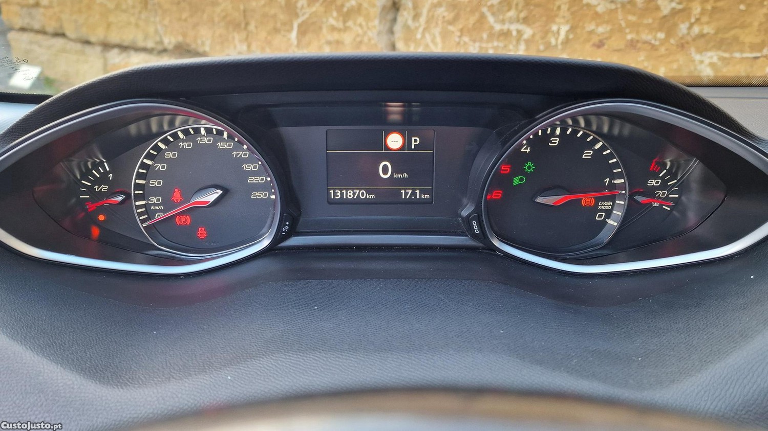 Peugeot 308 SW 1.5 BlueHDi Allure EAT8 — fotografia 14