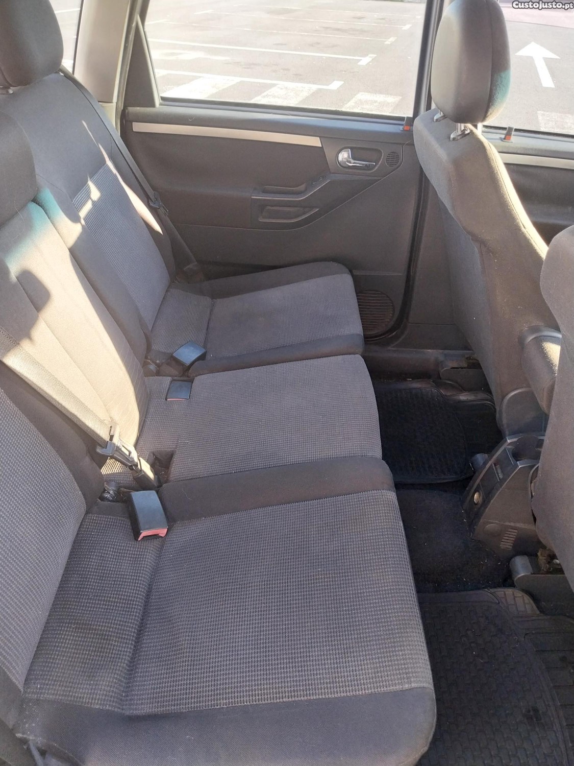 Opel Meriva (-A) — fotografia 4