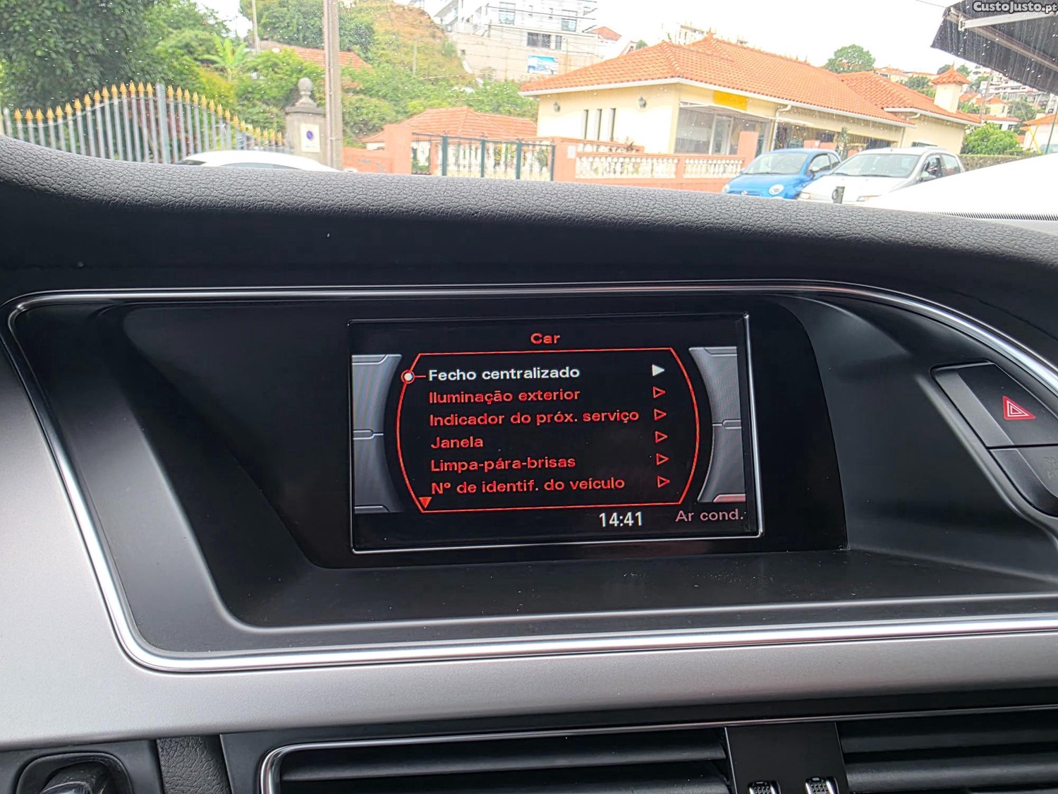 Audi A4 AVANT 2.0 TDI ULTRA 177CV — fotografia 17