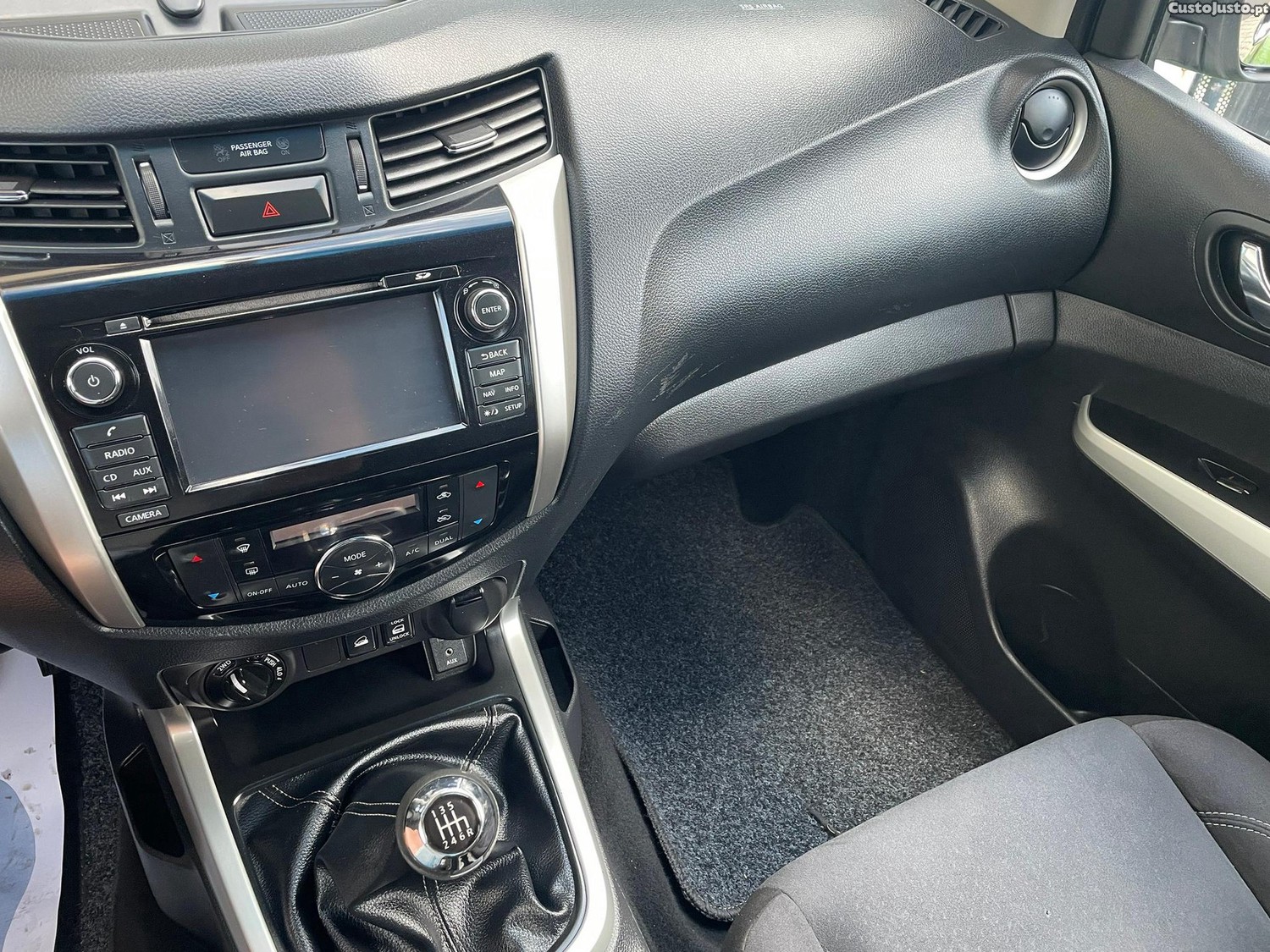 Nissan Navara 2.3 dCi CD 4WD Acenta — fotografia 8