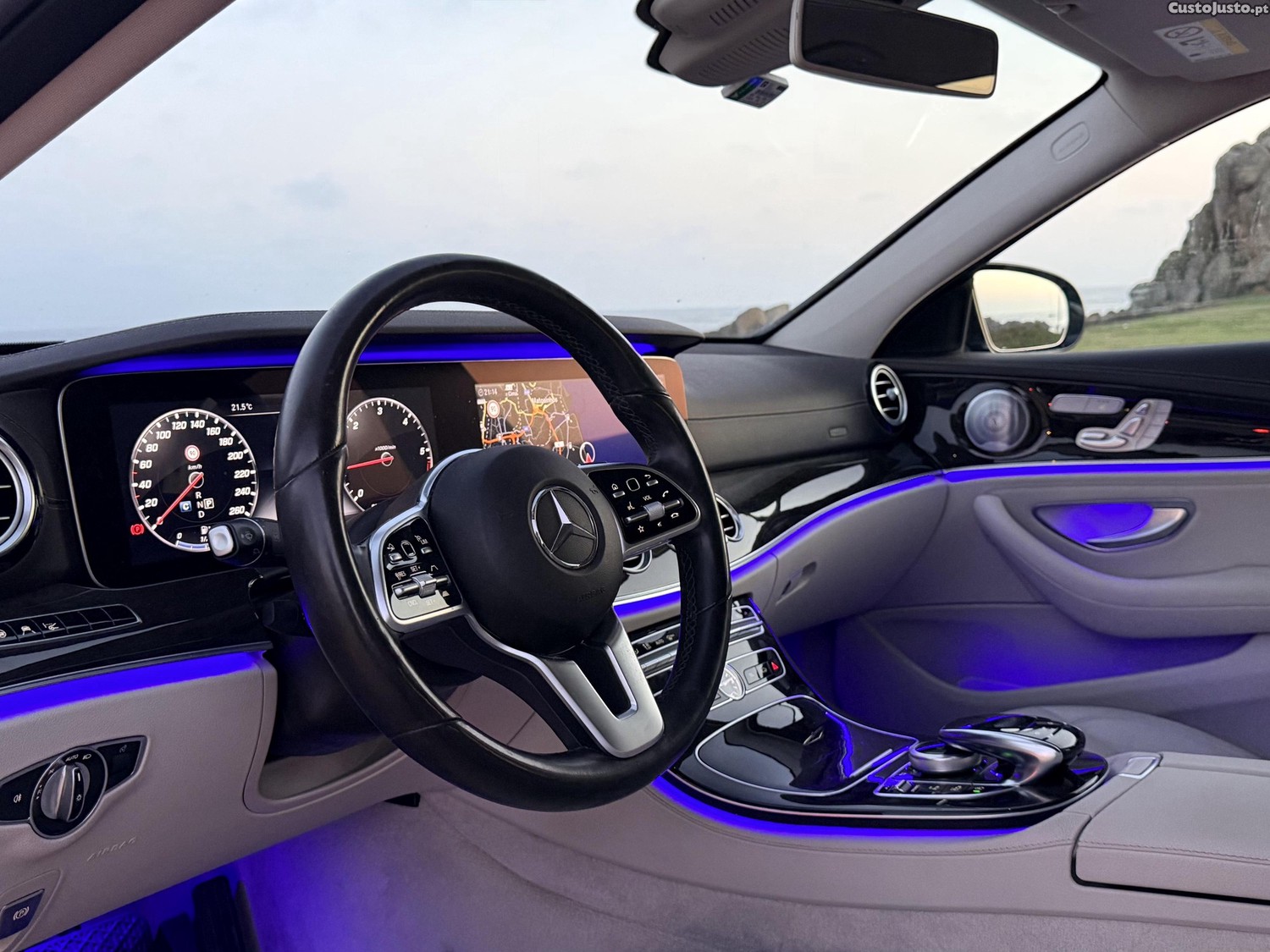 Mercedes-Benz E 300 Exclusive Line — fotografia 5