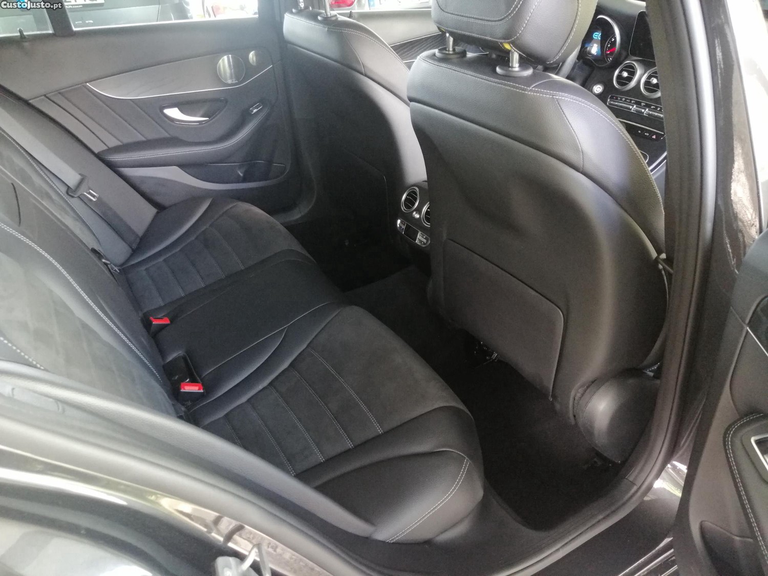 Mercedes-Benz C 300 e AMG Line - 20 — photo 5