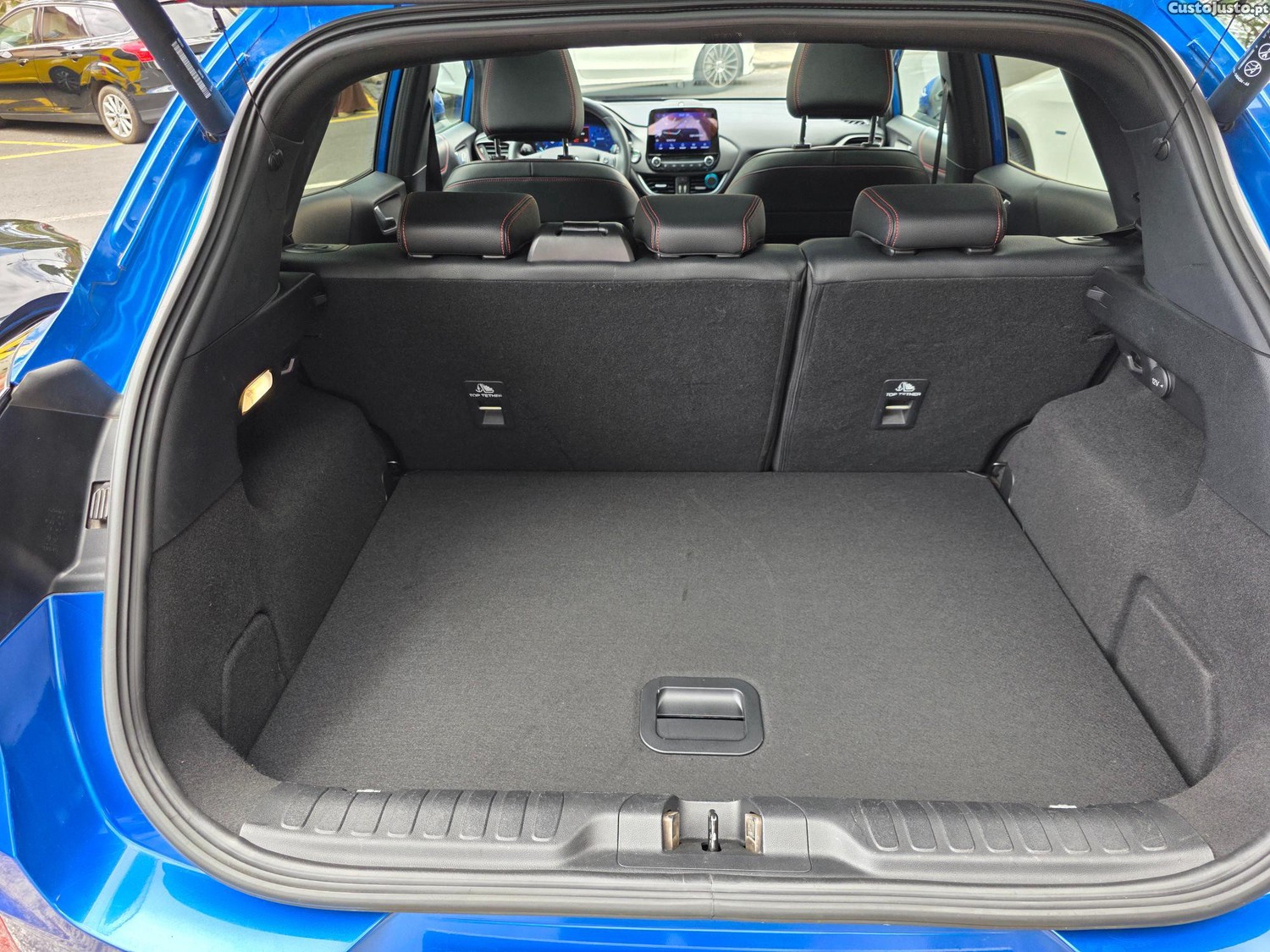 Ford Puma 1.0 ECOBOOST HYBRID ST-LINE 125CV — fotografia 38