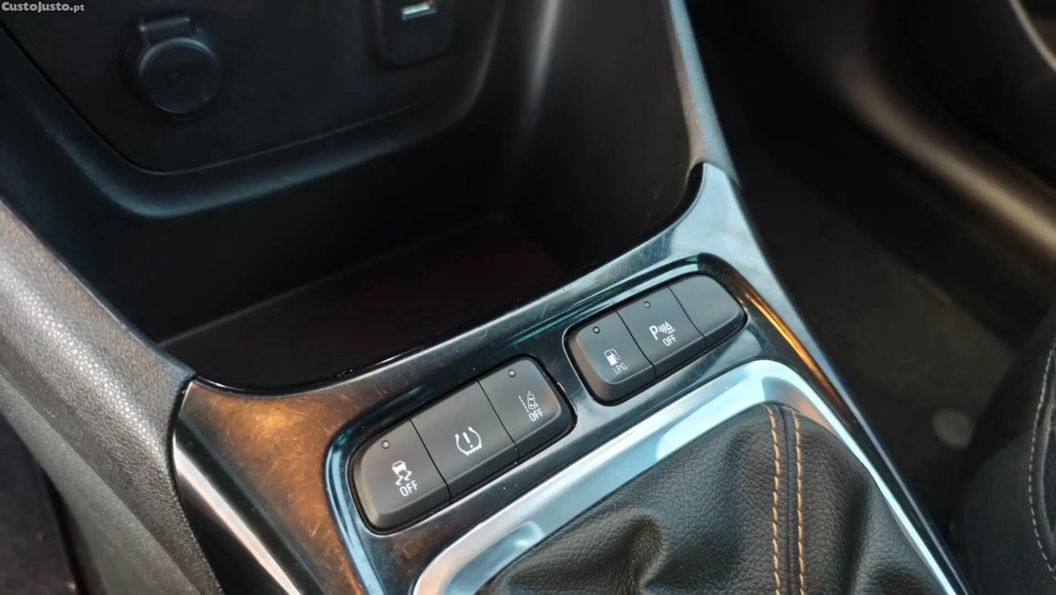 Opel Crossland X 1.2 Innovation FlexFuel — fotografia 6