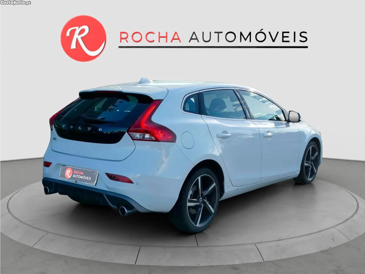 Volvo V40 1.6 D2 R-Design — fotografia 6